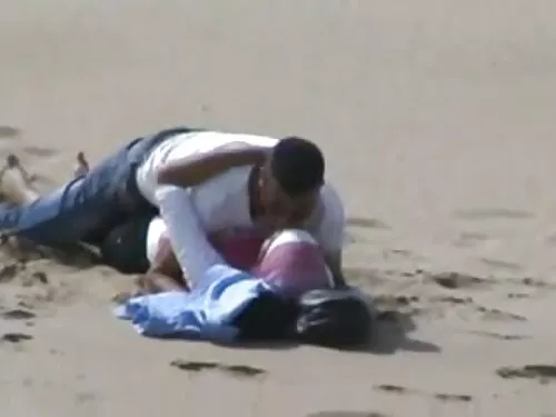 لعب الحمار واضح مع M ...