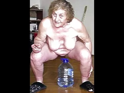 فيديو طويل الأرجل مع ...